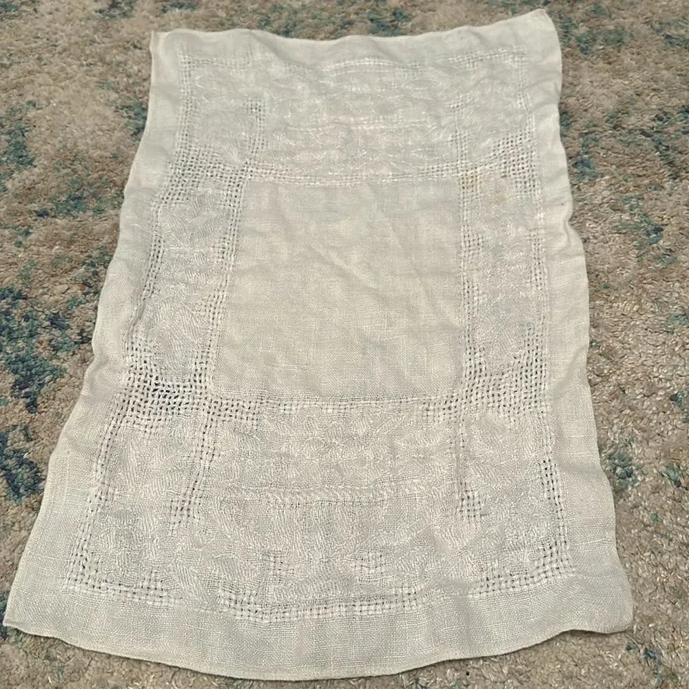 Vintage Table Linens (patterned napkins) Lot of 5
